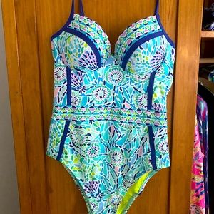 NWT Lilly Pulitzer Palma one-piece sz 6